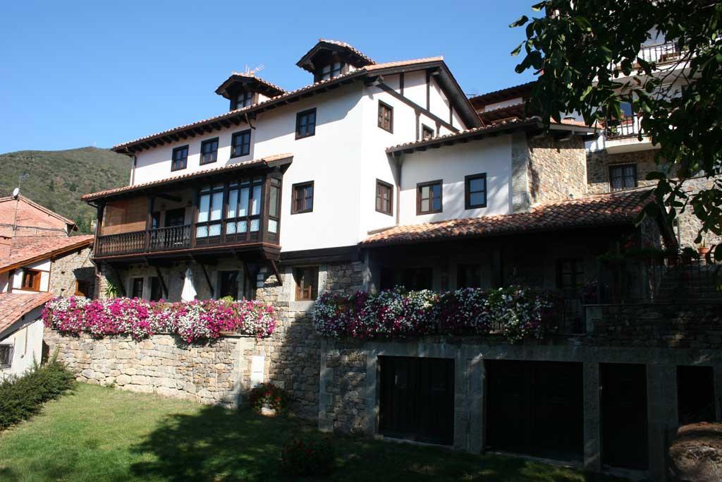 Apartamentos Casa De La Abuela Potes Extérieur photo