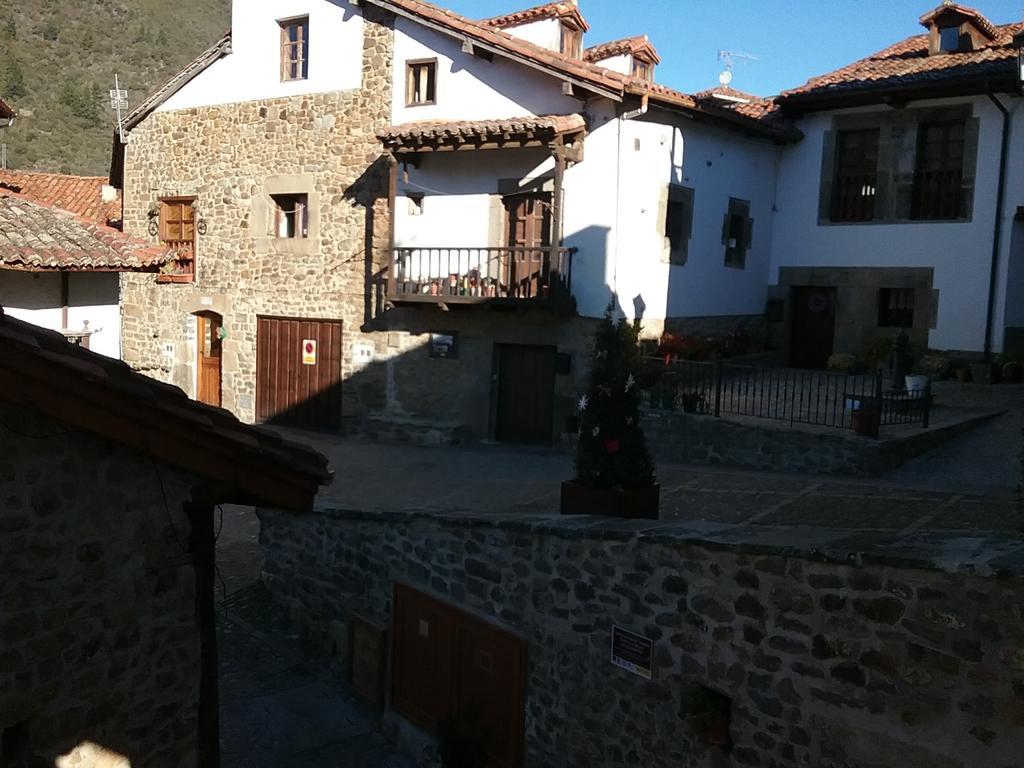 Apartamentos Casa De La Abuela Potes Extérieur photo